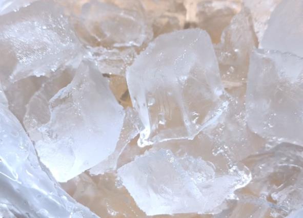 制冰機(jī)的方塊冰和月牙冰有什么區(qū)別 制冰機(jī)的方塊冰和月牙冰有什么區(qū)別